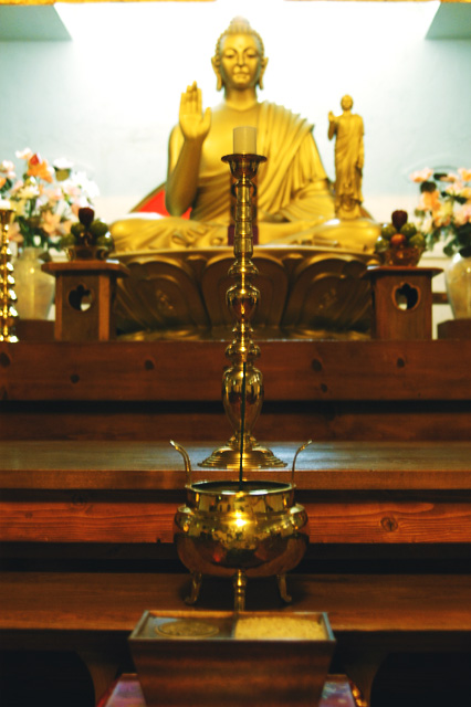 Buddha Hall (closeup) &copy; Dennis Mojado