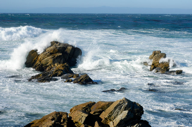 Crashing Sea and Rocks &copy; Dennis Mojado
