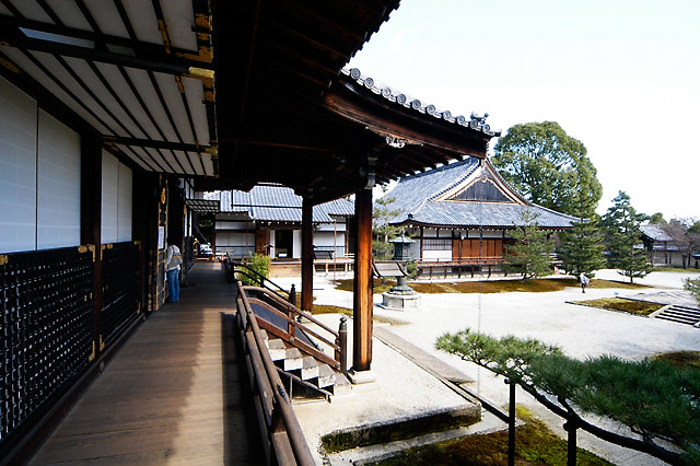 Daikakuji Courtyard I &copy; Dennis Mojado