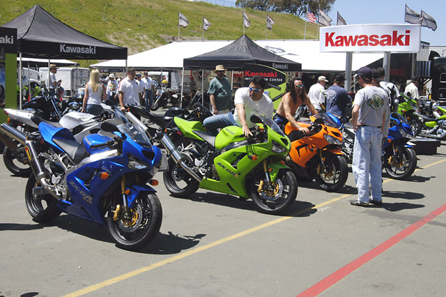 Kawi Bike Booth &copy; Dennis Mojado