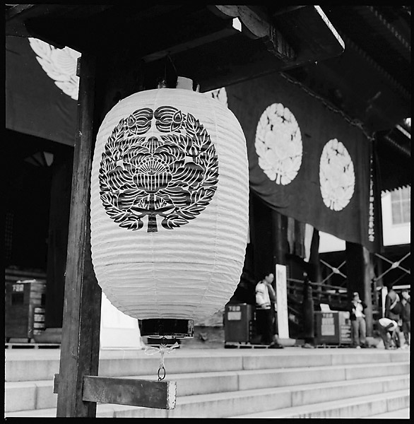 Temple Lantern &copy; Dennis Mojado
